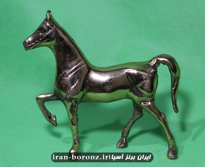 مجسمه اسب برنزی پا بالا کوچک