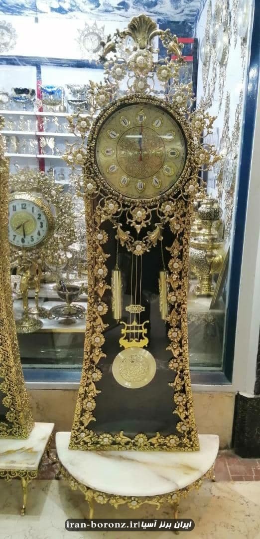 ساعت ایستاده برنزی پایه سنگی