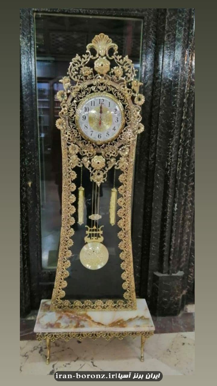 ساعت ایستاده برنزی پایه سنگی