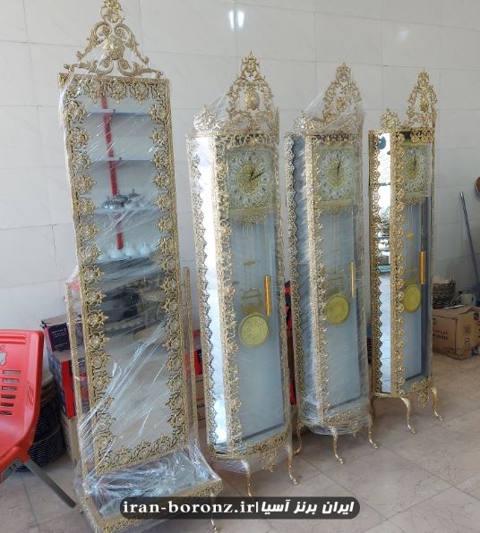 ساعت ایستاده برنزی