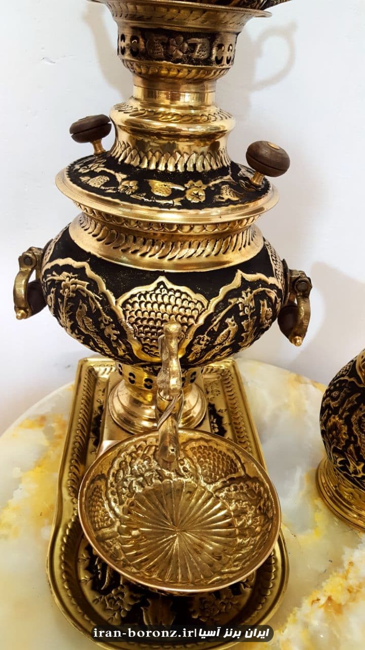 سماور برنزی قلم زنی به همراه سرویس