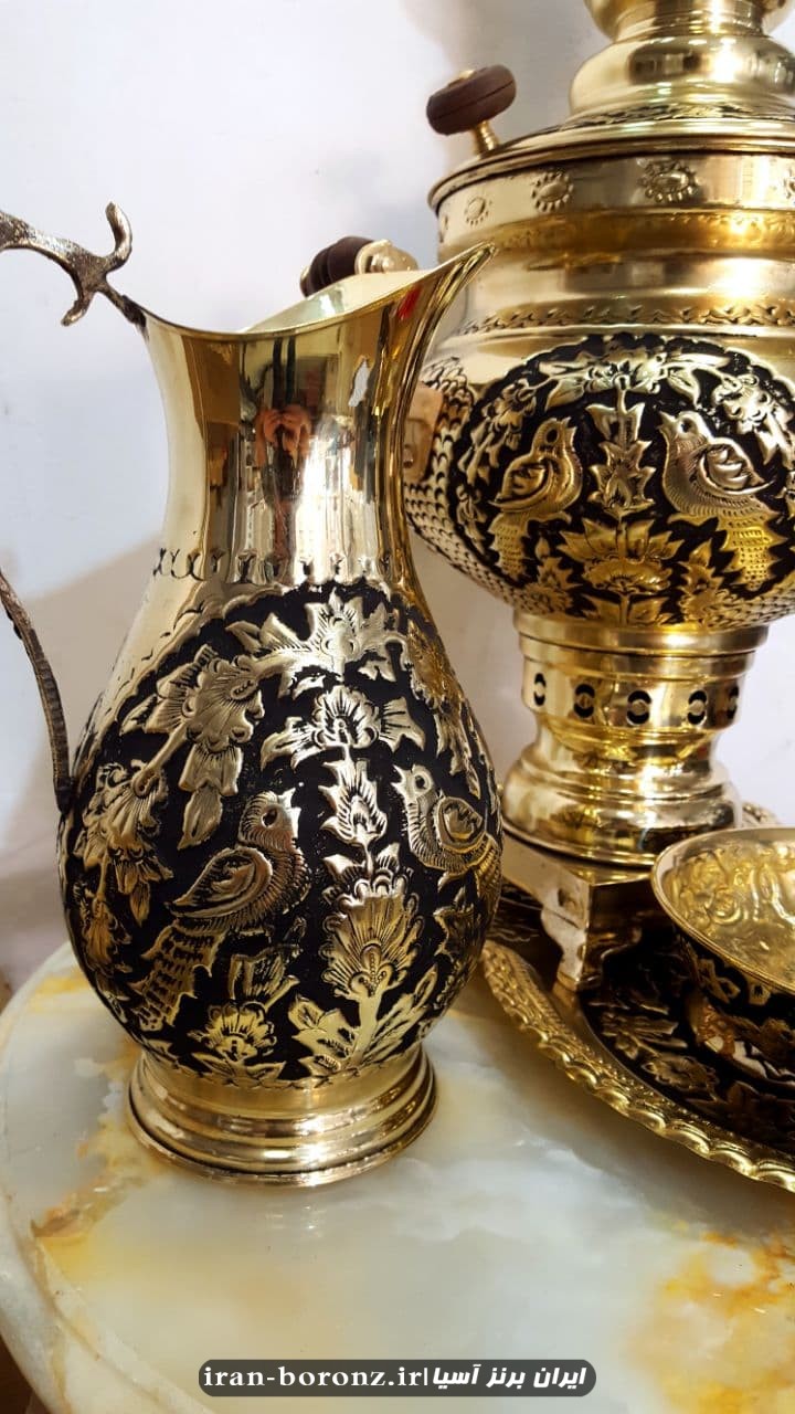 سماور برنزی قلم زنی به همراه سرویس