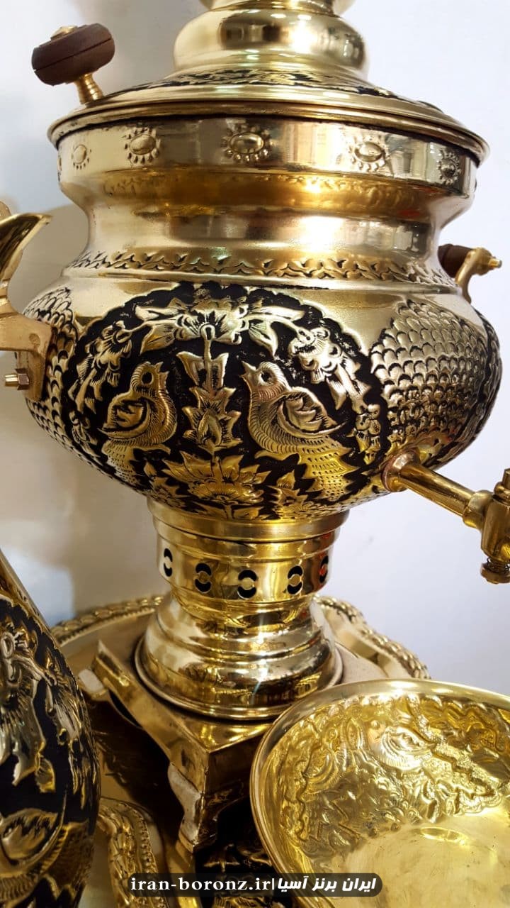 سماور برنزی قلم زنی به همراه سرویس