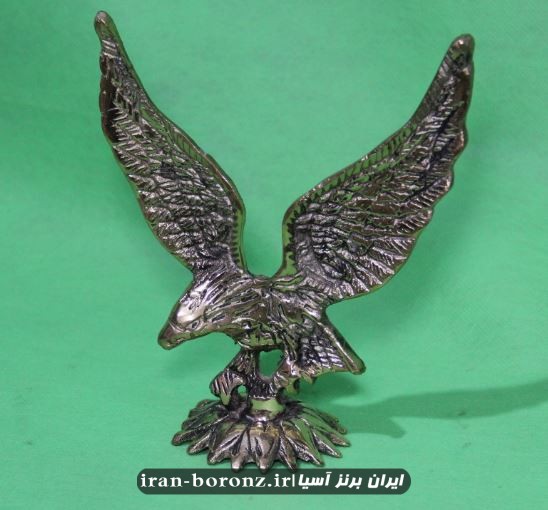 مجسمه عقاب برنزی پایه دار کوچک