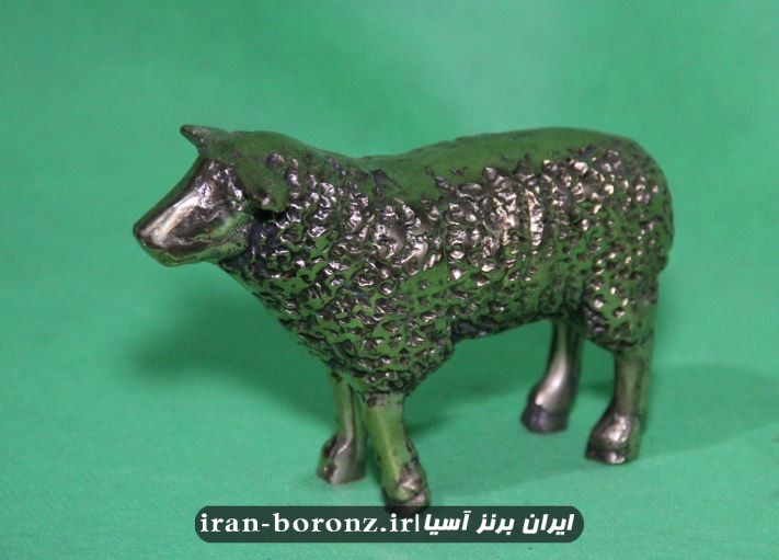 مجسمه گوسفند برنزی