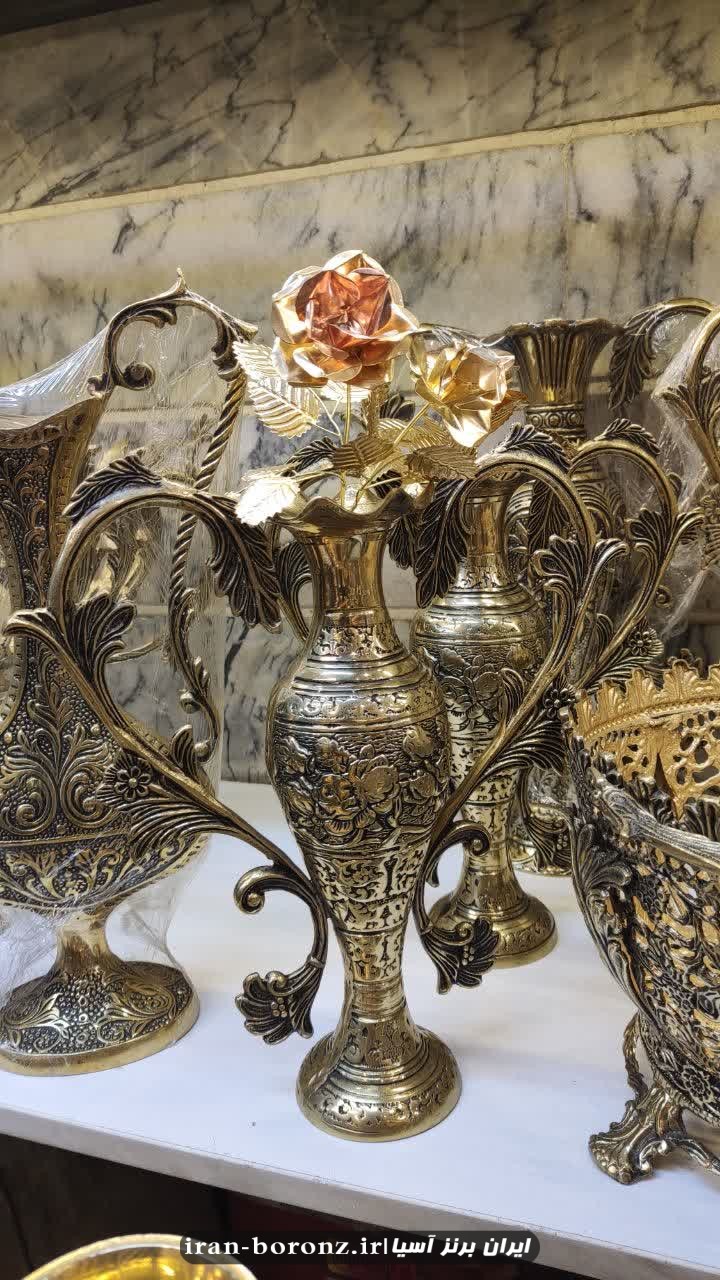 گلدان رومیزی برنزی